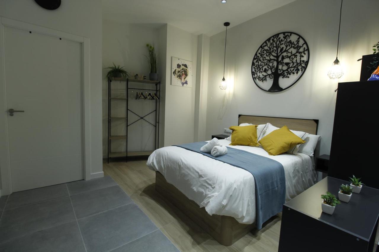 Apartamentos Rio Turia バレンシア エクステリア 写真